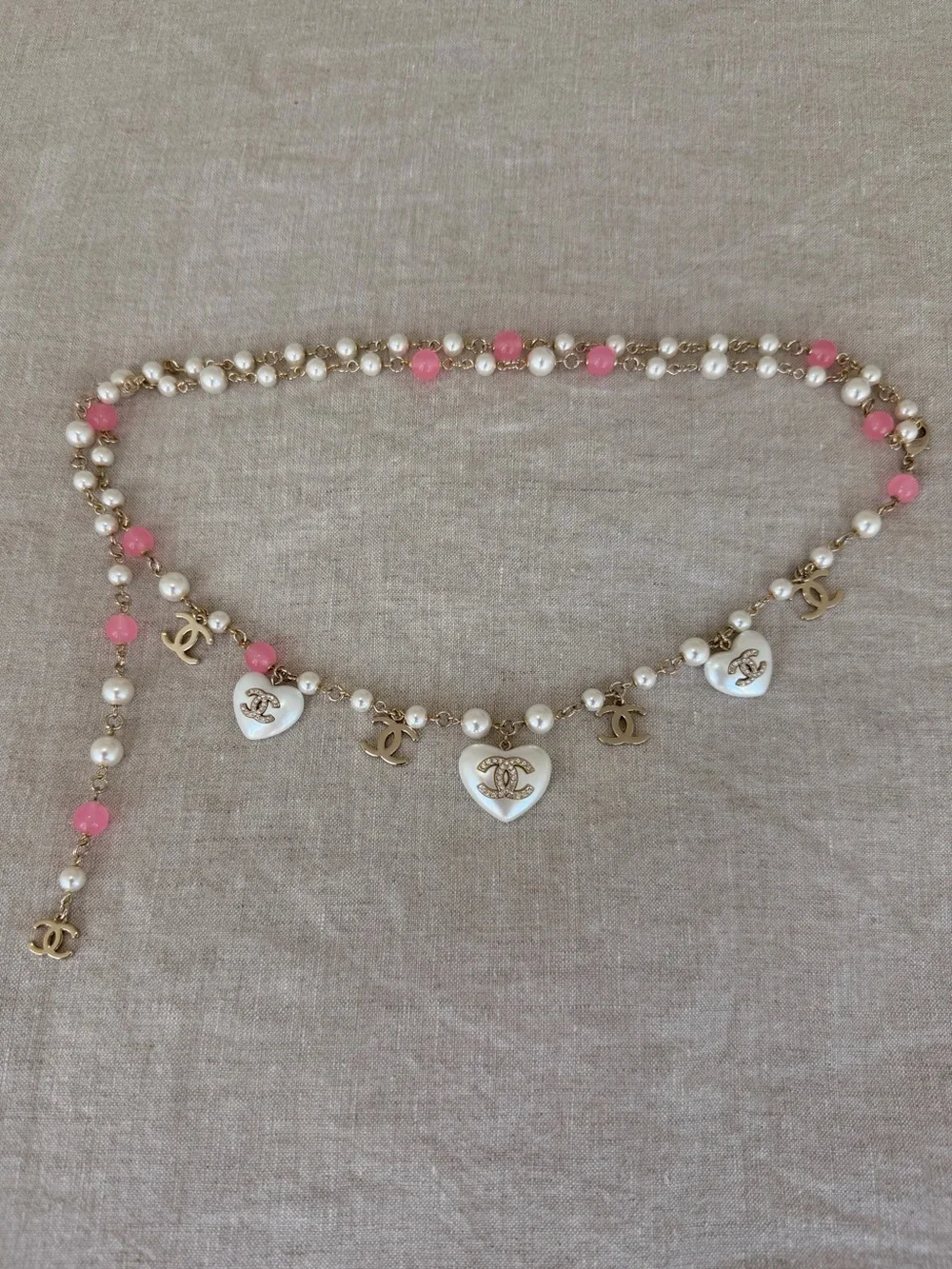 CHANEL Pink and White Pearl Heart Charm Belt